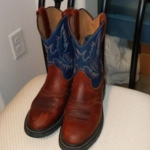 Ariat Mens 7 round toe boots